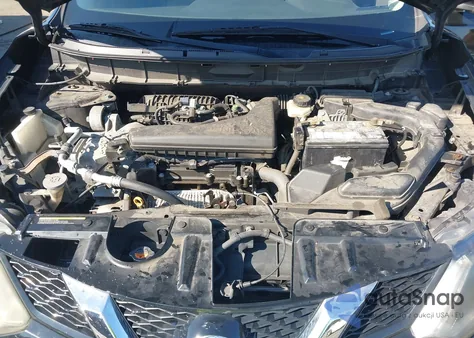 2015 Nissan Rogue S z USA, uszkodzony, nr VIN 5N1AT2MKXFC864348